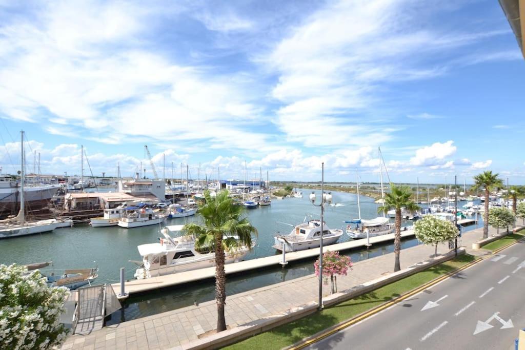 Apartmán Le Danieli Sur Les Quais Le Grau-du-Roi Exteriér fotografie